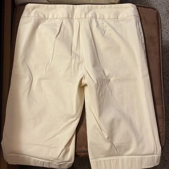 INC Bermuda shorts - Picture 3 of 4